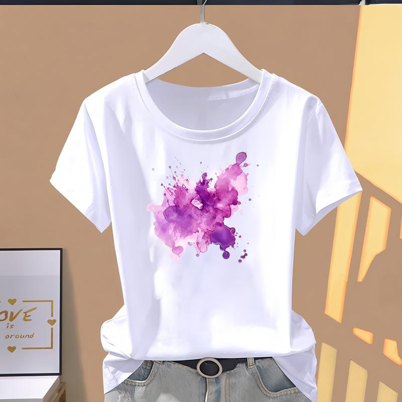 Trendiges T-Shirt mit kurzen Ärmeln und süßen Designs, perfekt für die tägliche Sommermode von Frauen.