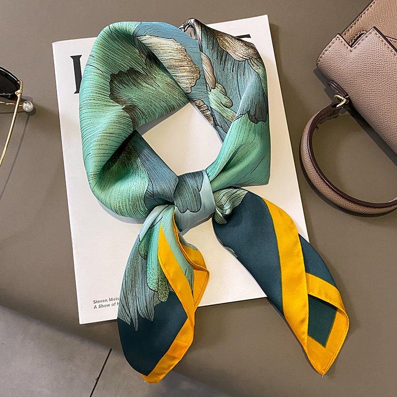 Elegant Floral Scarf for Lady Fashion Square Silk Neck Kerchief Bandana Foulard Soft Hairbands Women  New Bufanda