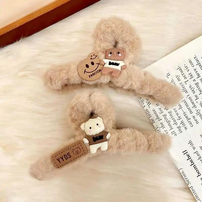 Premium Women's Cute Panda Plush Hair Claw Clip Winter Cartoon Fluffy Accessory for Ponytail Styling Versatile Cute Gift
