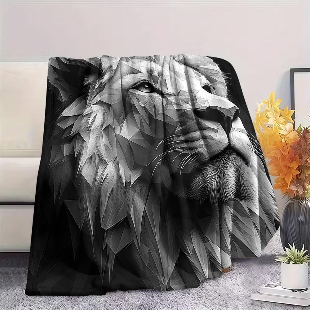 

Folding Lion Print Flannel Blanket, High quality Comfortable for All Seasons, Home Decor, Warmth and Comfort, Perfect for Christmas Gifts 80cm x 120cm