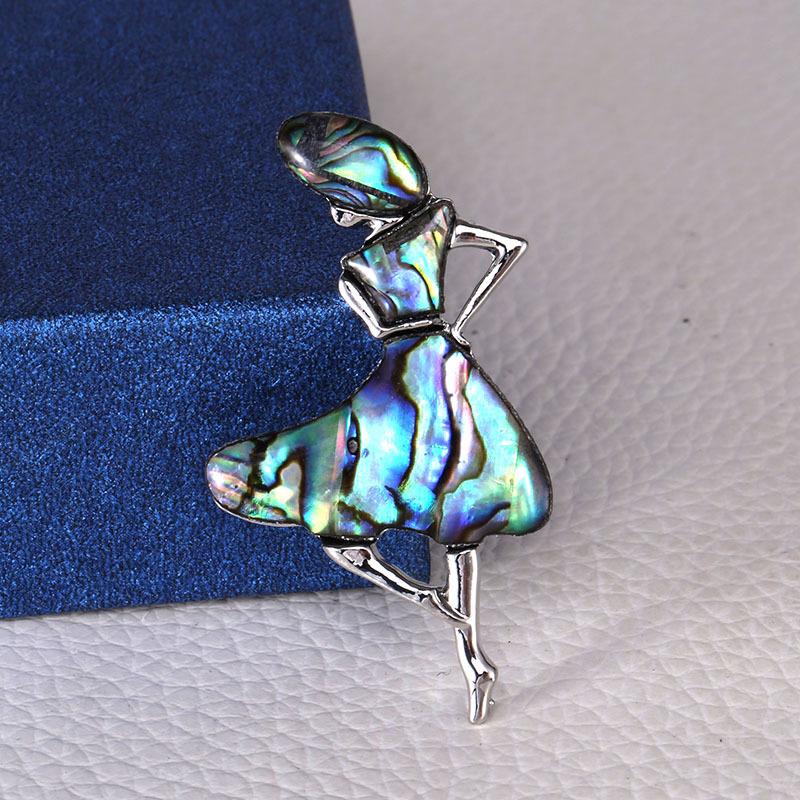 Dmari Women Brooch For Luxury Clothing Animals And Insects Illusory Shell Lapel Pin Korean Fashion Specific Design Accessories