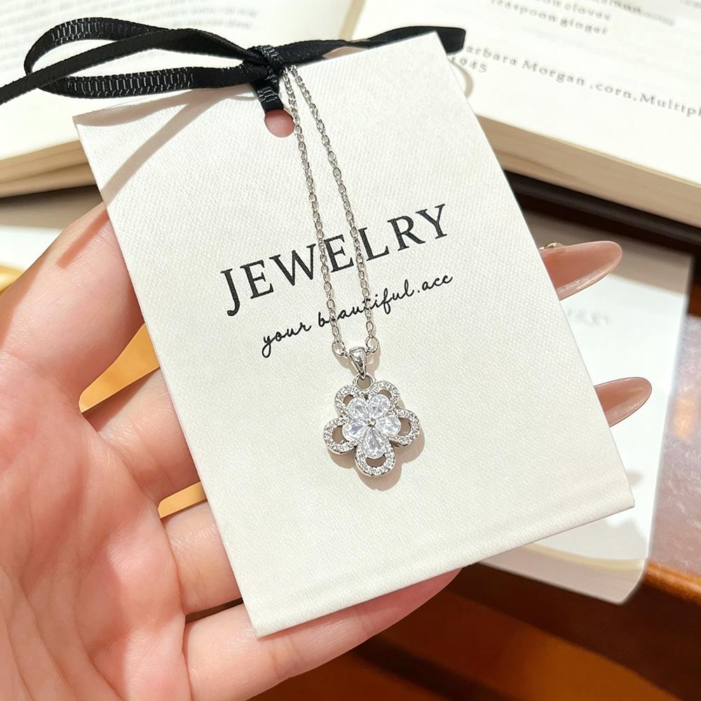 Asymmetrical Zircon Flower Necklace - Trendy and Elegant Clavicle Chain
