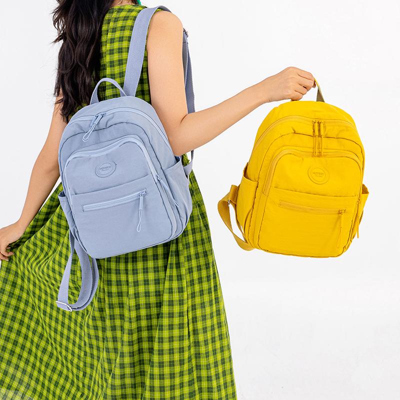 Zaino in nylon da donna ad alta capacità, zaino leggero da viaggio
