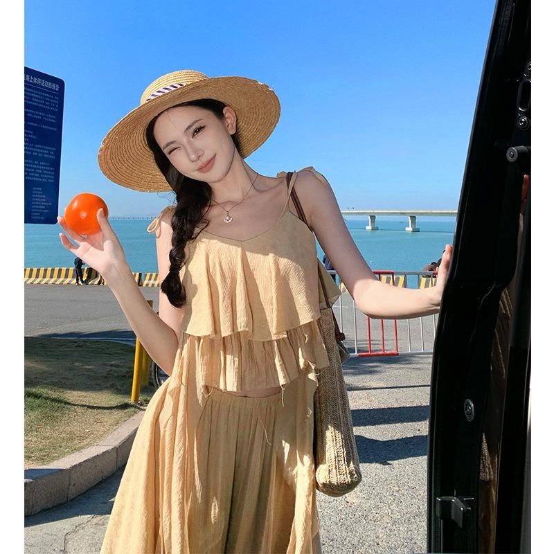 

Design Seaside Vacation Suit Wear Women s Summer Lotus Leaf Edge Streamer Vest Loose Wide-leg Pants Two-piece Set S