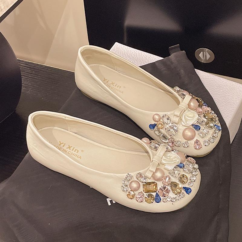 

2025 осень новая круглая голова мелкий вырез плоская подошва жемчуг стразы бант одинарная обувь плоский каблук мягкая подошва женская обувь 40 бежевый