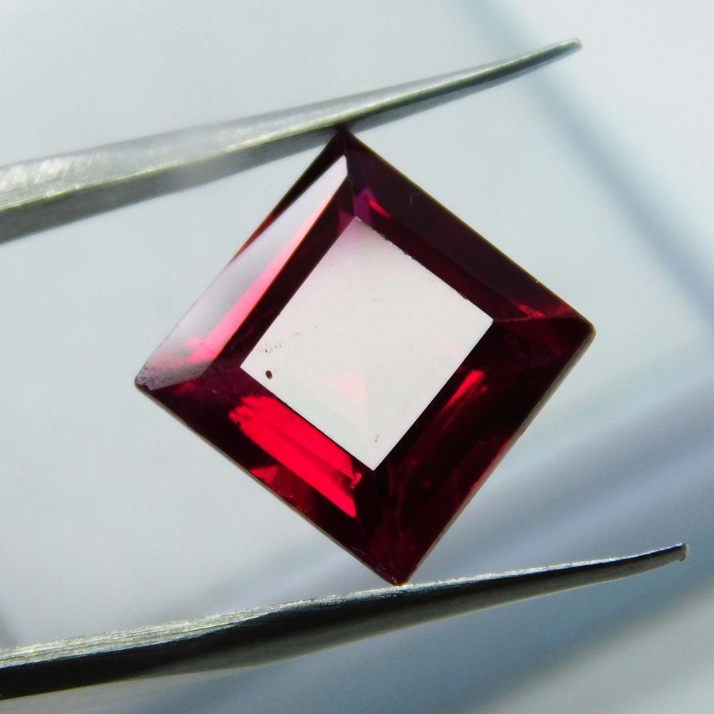 Natural Red Ruby Loose Gemstone 6.85 ct Square Cut Fine-Looking for Jewelry Making and Crafts