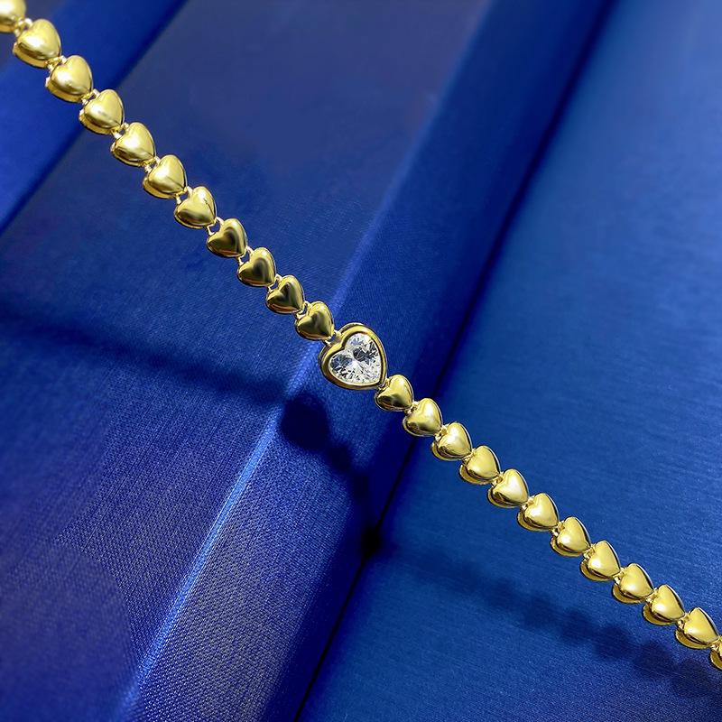 Zhuo Zhifan S925 Silver Heart-Shaped Bracelet with Gold Plating - Niche Fashion Design for Women