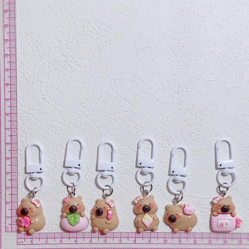 Set of 5/6 Capybara Key Rings Multifuntional Resin Accessory Cartoon Capybara Bag Pendant Suitable for Key and Bag