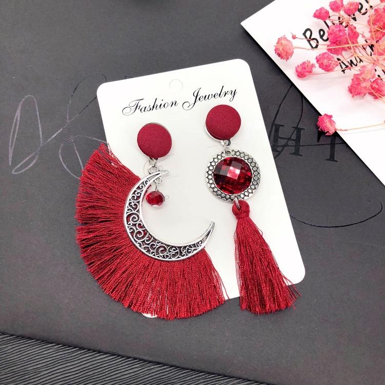 

Атмосферные ретро серьги-пусеты с бахромой в форме веера, металлические, с ярко выраженной индивидуальностью, трендовые, для девушек с универсальным темпераментом, серьги и украшения для ушей