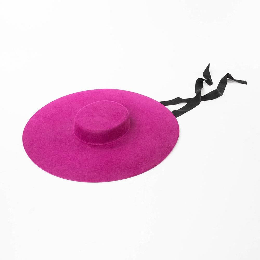

Catwalk Wool Felt 4cm Hat High Simple Oversized Wide Brim Shallow Top Shallow Top Fedora Caps Men Women Designer Flat Top Hat троянди рожеві кольору