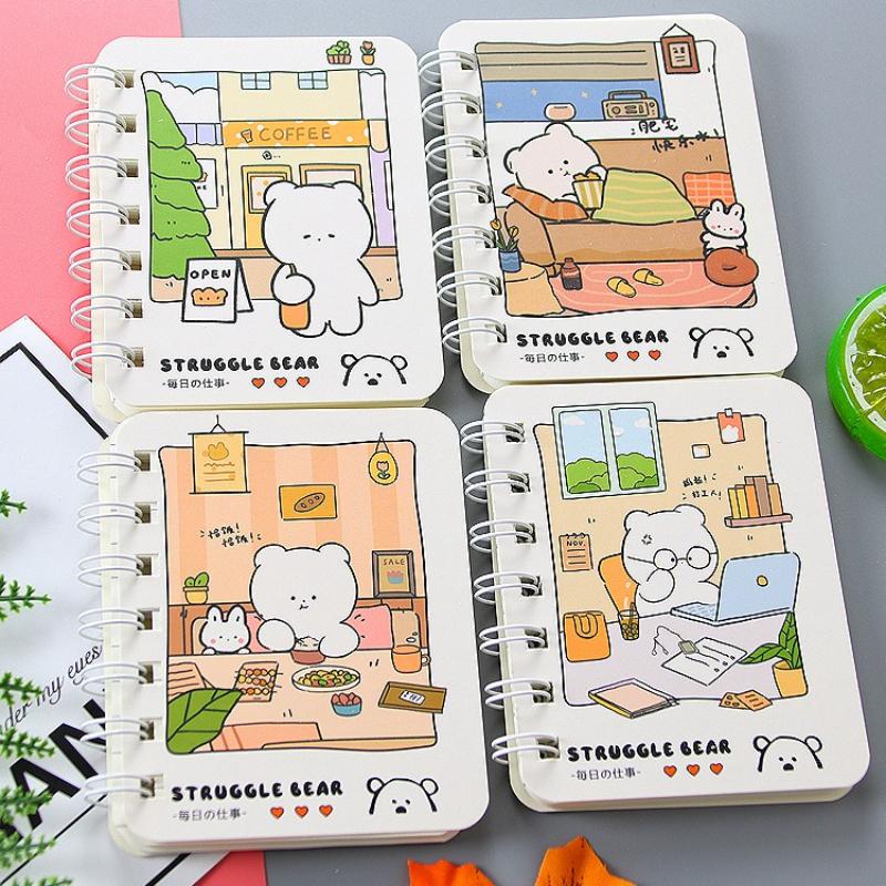 2 шт. Рабочий медведь Мультяшный блокнот на спирали A7 Карманный мини-блокнот Дневник Портативный офисный блокнот Ежедневный еженедельный планировщик Школьные принадлежности Праздничный подарок Random style 2Pcs