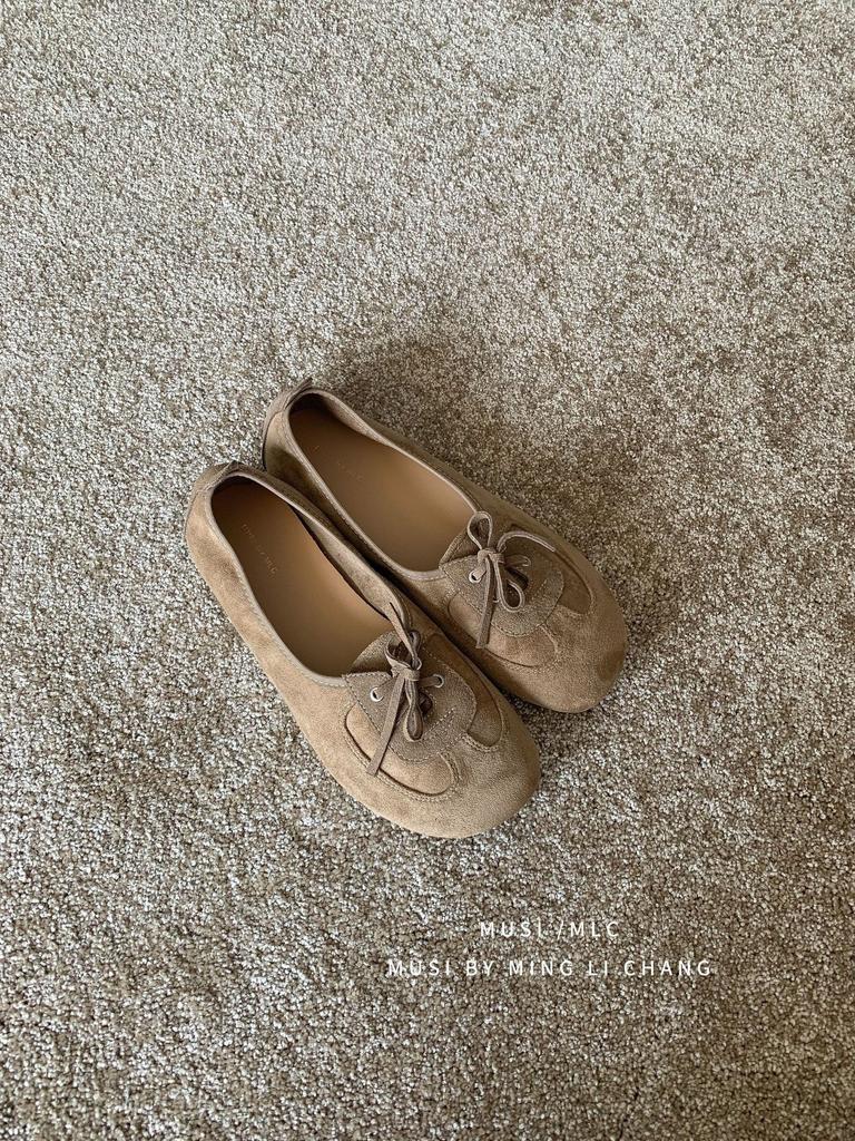 2025 New Retro Camel Round Head Light Mouth Suede Lace-up Soft Flat Bottom Versatile Loafers Niche Women's Shoes