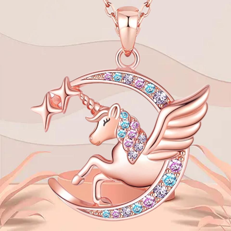 

Модное ожерелье с подвеской в ​​виде полумесяца в виде единорога