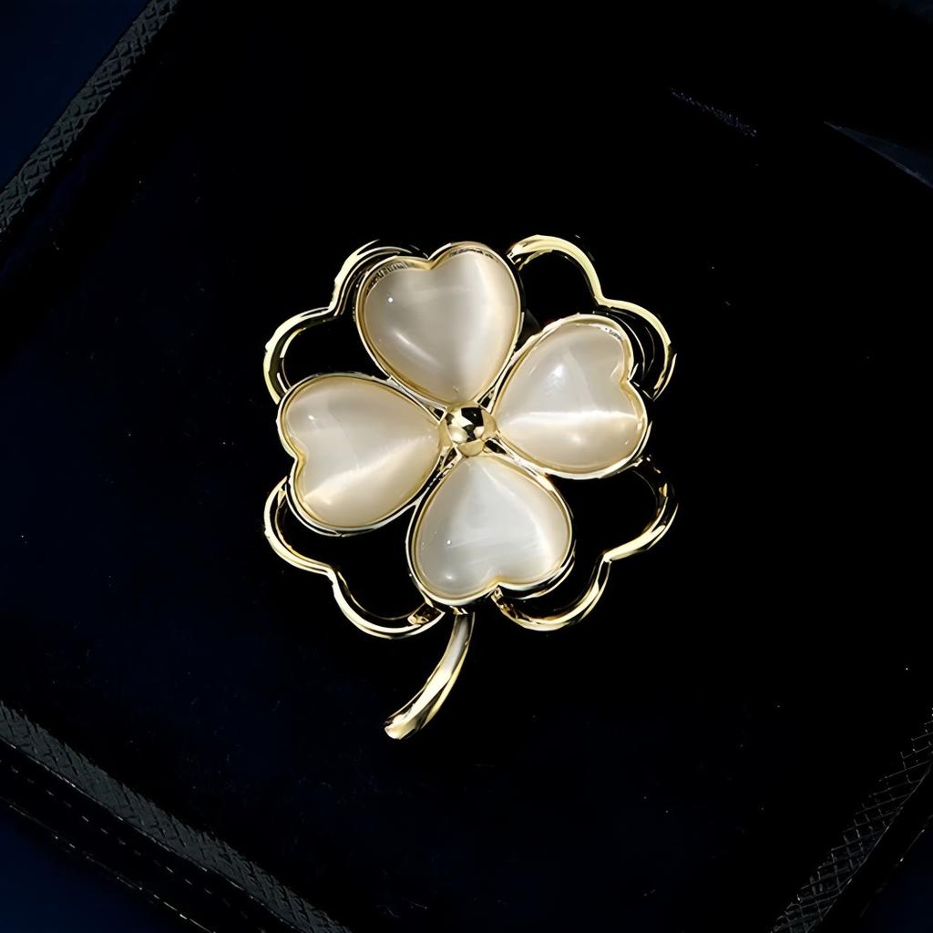 Cat's Eye Stone Leaf Brooch - Unique Four-Leaf Clover Brooch with Minimalist Design - Personalized Pin