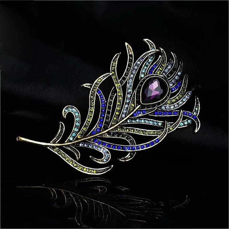 Koreanische Pfauenfeder Brosche Anstecknadel Elegante Perlenblume Brosche Anstecknadel Abzeichen für Frauen Mädchen Mode Kleider Dekoration Schmuck Geschenke