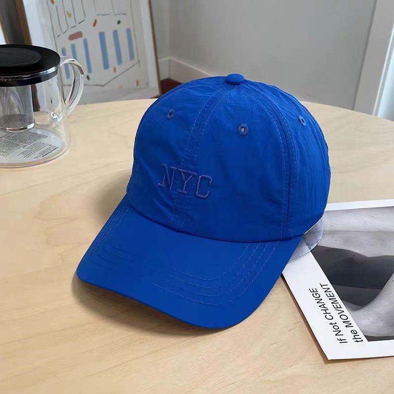 Korean-style spring/summer lightweight baseball cap with letter embroidery, quick-drying fabric, and bright colors, suitable for women and students