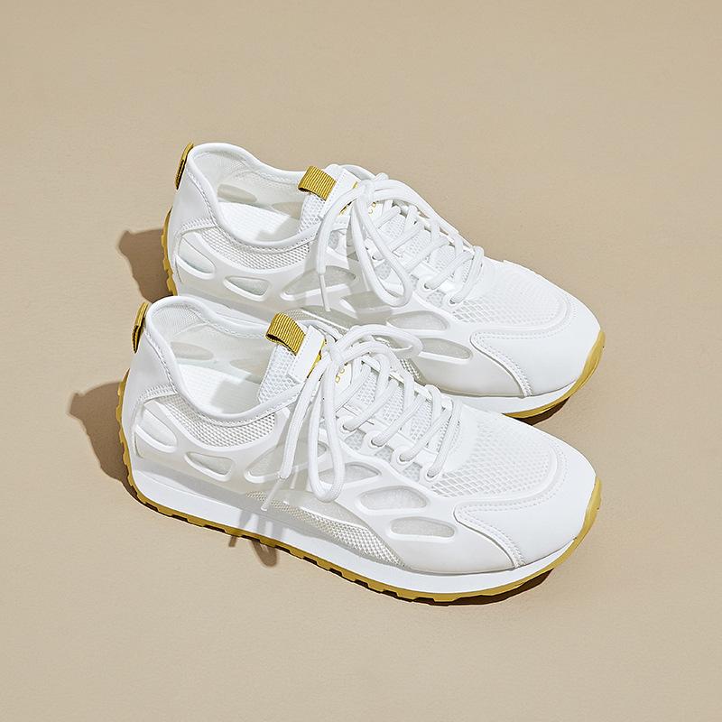 2025 breathable mesh white shoes women's summer mesh sandals super fire hollow sports travel shoes single net Forrest Gump shoes