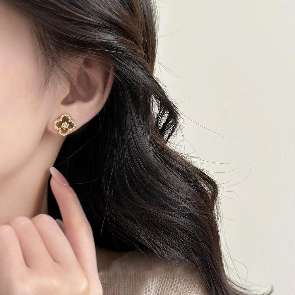 Maillard Amber Retro Hong Kong Style Earrings Women's Light Luxury High-end Niche Earrings Earrings