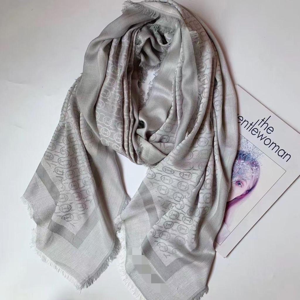 Elegant Floral Jacquard Woven Scarf Shawl for Europe and America
