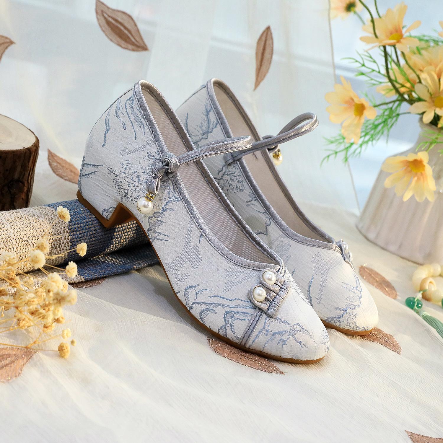 

Жо Ши, новый квадратный каблук сочетается с ципао, туфли в стиле новой китайской ханьфу, универсальные однотонные туфли в этническом стиле, вышитые туфли. 35 серый