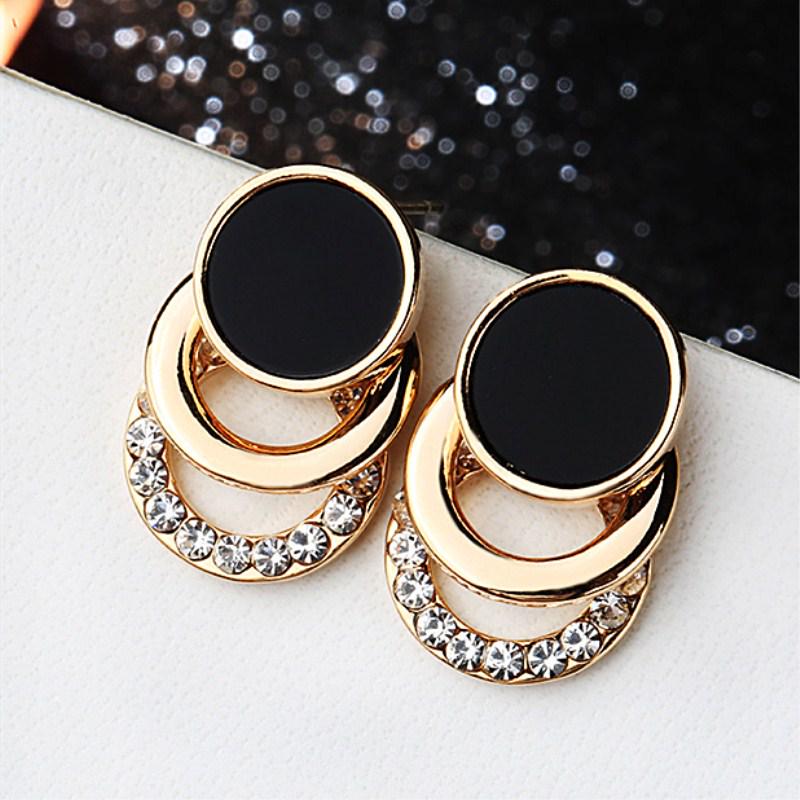 New Fashion Round Earrings for Women Geometric Acrylic Crystal Stud Earrings Wedding Party Elegant Circle Charms Zircon
