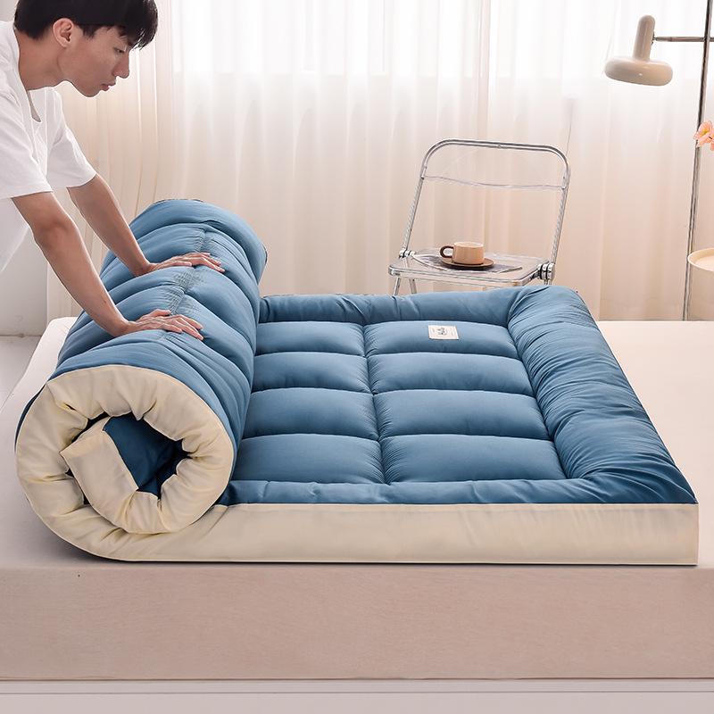 3D Feather Velvet and Lamb Wool Mattress Pad - Plush and Soft for Single or Double Mattresses