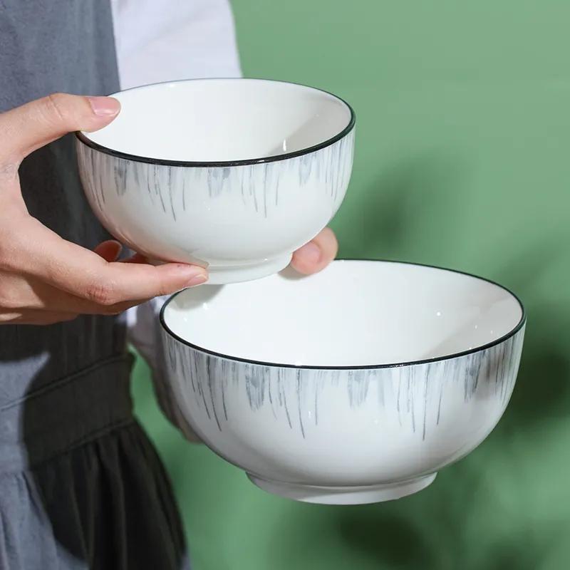 Kom- en Bordenset Eenvoudig Luxe Housewarming Keramisch Servies Eetkom- en Bordencombinatie Servies voor Koppels