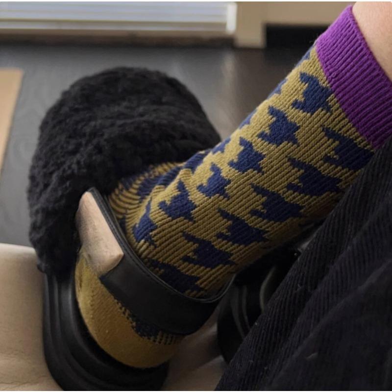 Female Spring and Autumn Vintage Art Small Design Geometric Thousand Bird Lattice Tube Cotton Socks