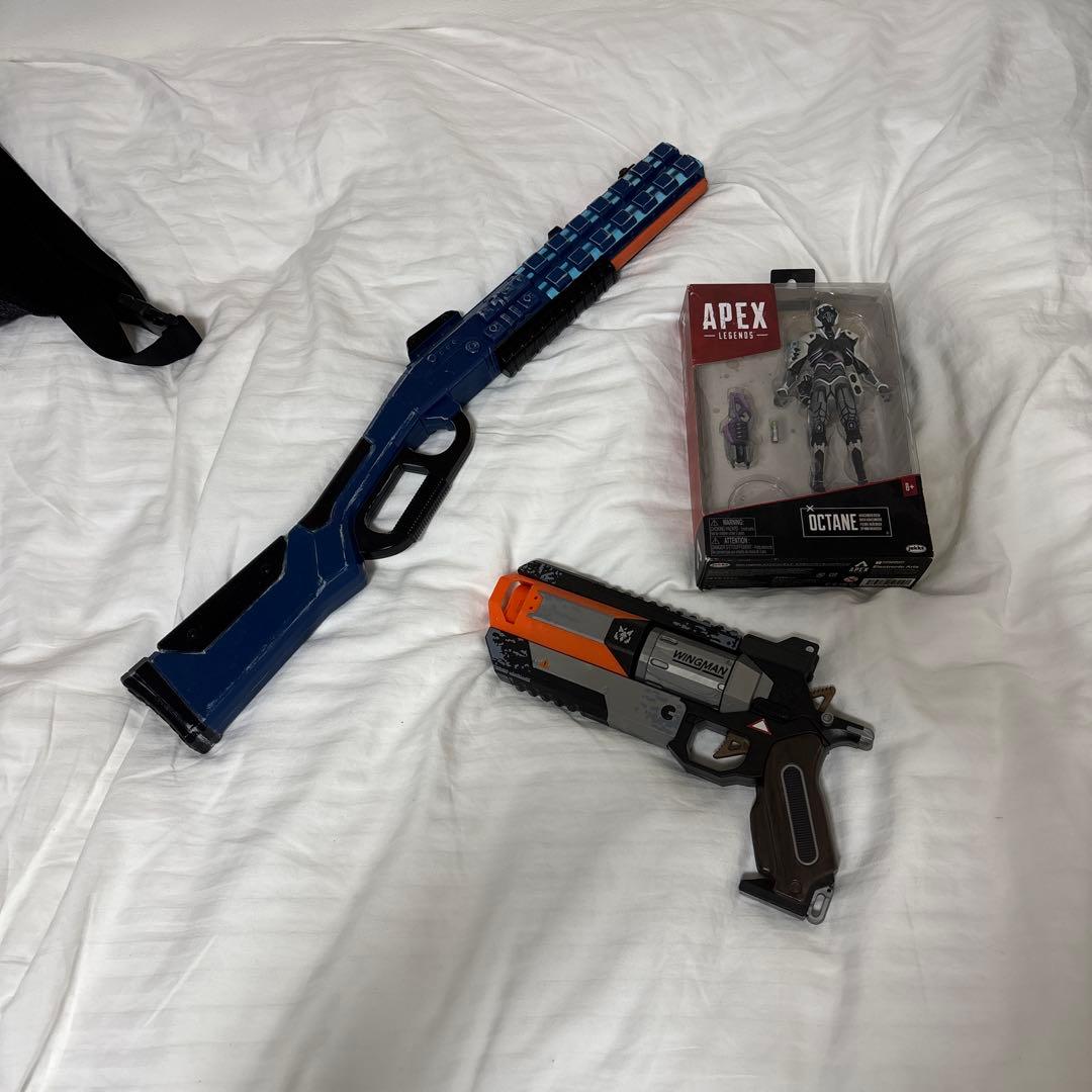 

[USED] Octane figures, Peacekeeper and Wingman