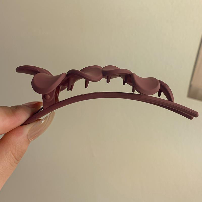 

Frosted Flower Hairpin Women Acrylic Plastic Duckbill Claw Hair Clips Barrette Girls Hairpin Ponytail Hair Accessories