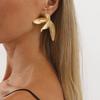 European American Vintage 3D Flower Earrings Light Luxury Heavy Industry Symmetrical Floral Alloy Stud Earrings Women Jewelry