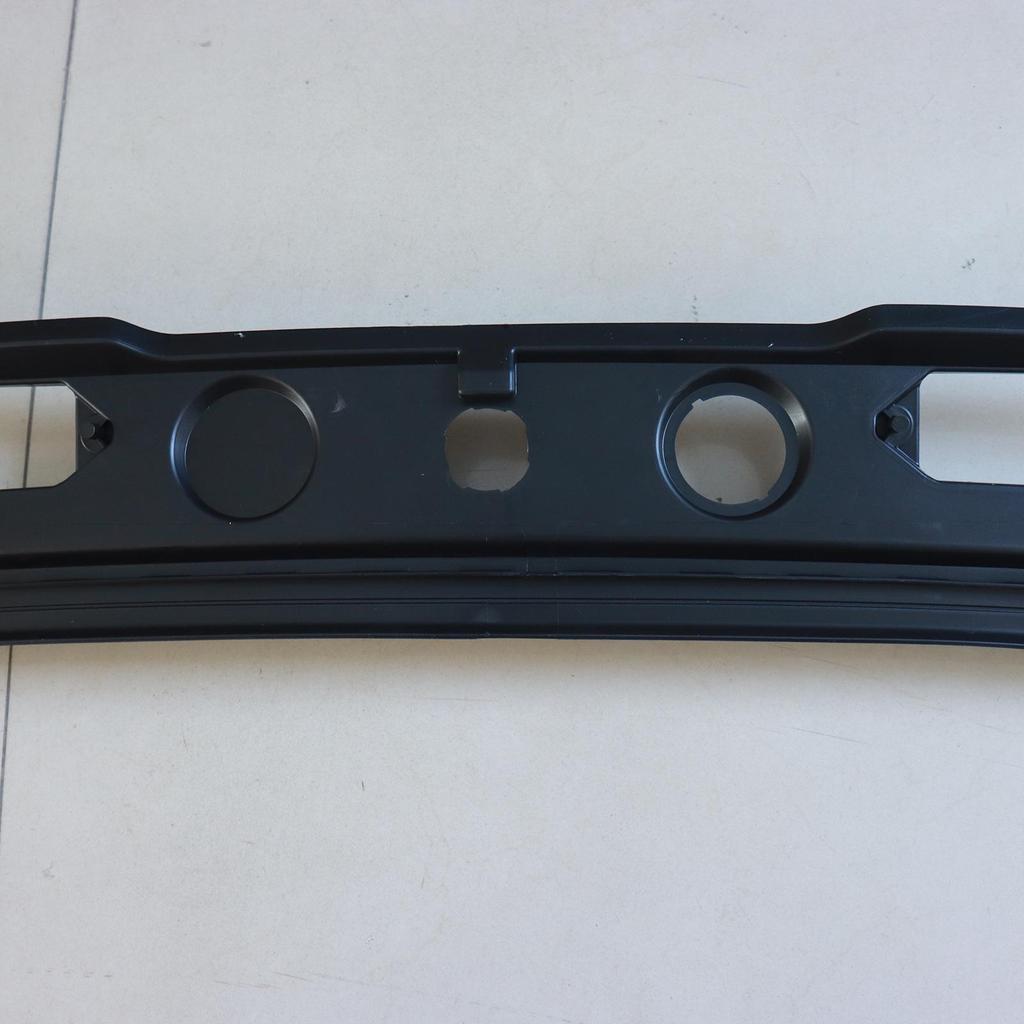 BMW E84 X1 Front Windshield Frame and Wiper Panel Cover (Part: 51712990023)