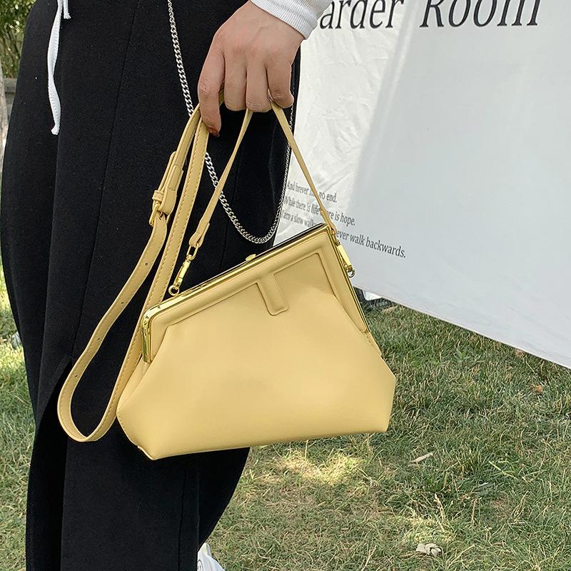 Bag 2025 New European and American Fashion Retro Texture Ins Internet Celebrity Women Shoulder Crossbody Triangular Small Square Bag Pu