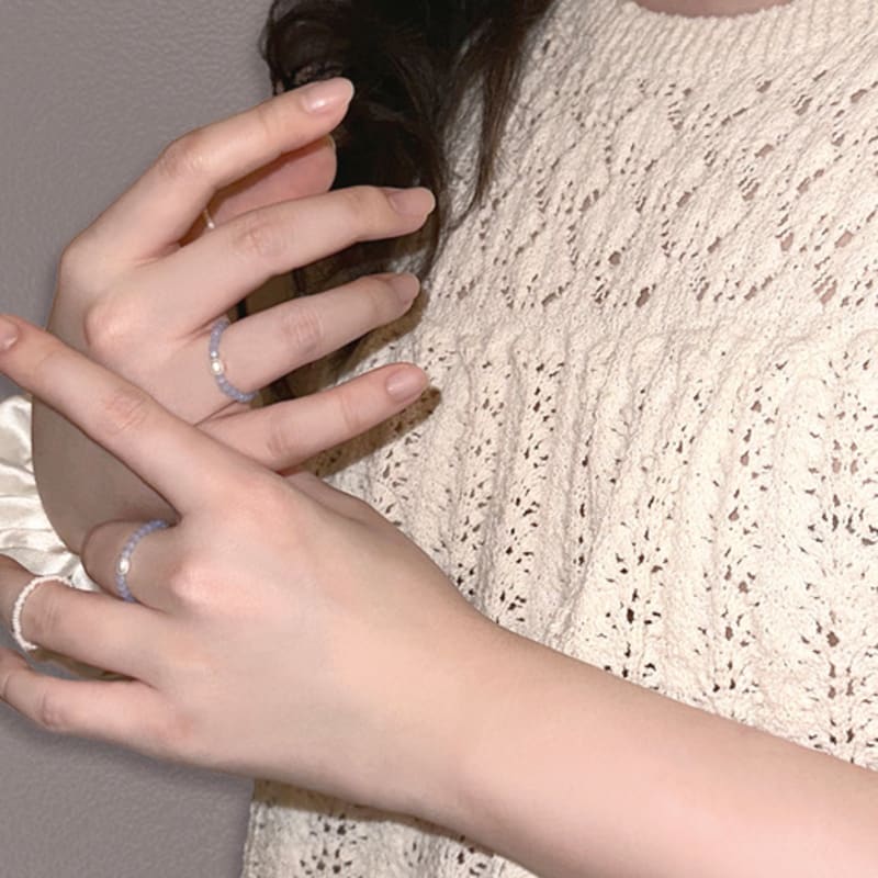 A Little Tickle Blue Drop Bead Ring