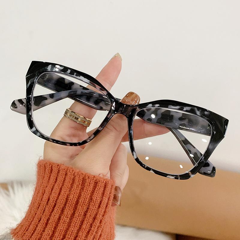 Luxury Cat Eye Computer Eyeglasses Women Brand Designer Gradient Color Reading Glasses Anti Blue Light Fashion Presbyopia Glasse