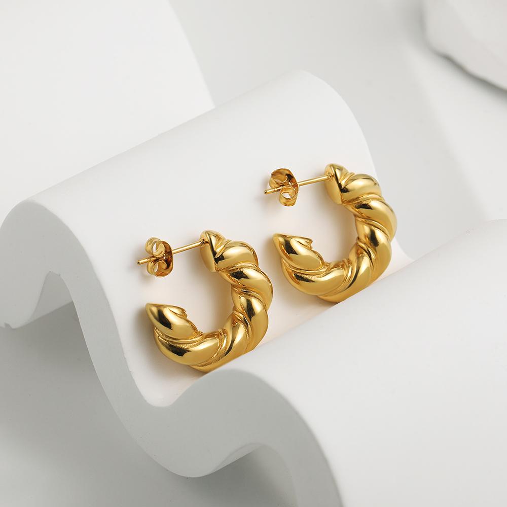 Stainless Steel C Shape Twisted Hoop Earrings for Women 18K Gold Plated Open Round Circle Earrings Creative Zircon Gifts золотой