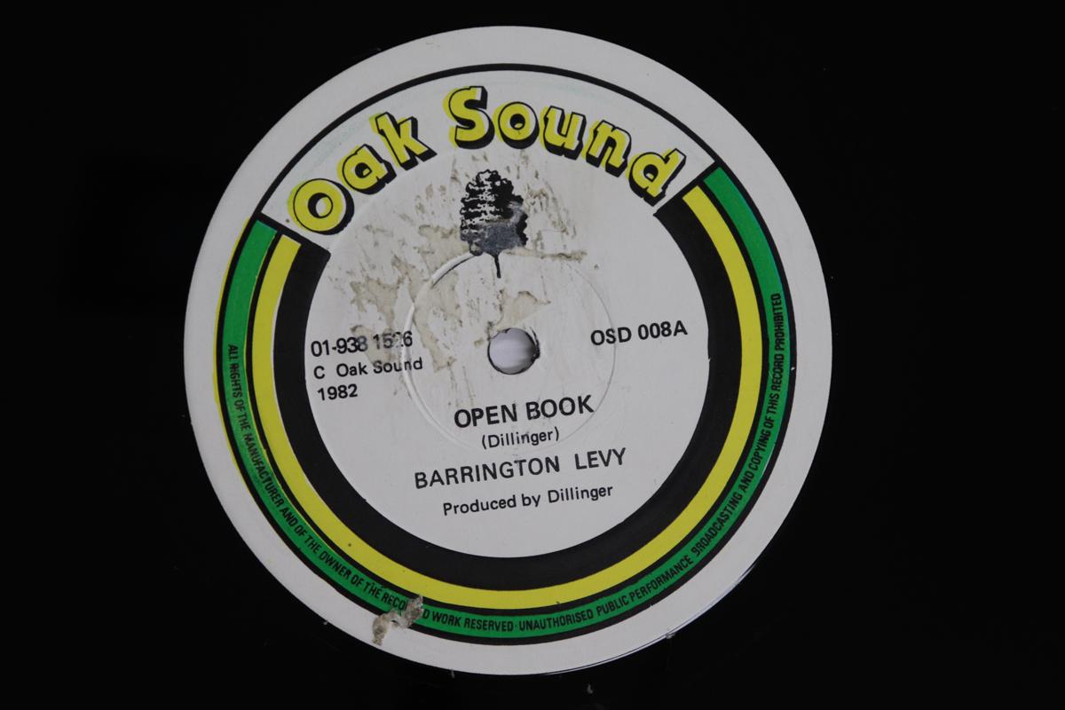 

12-дюймовая пластинка BARRINGTON LEVY Open Book Открытая версия OSD008 OAK SOUND 1982 UK Регги Ска Даб Б/у