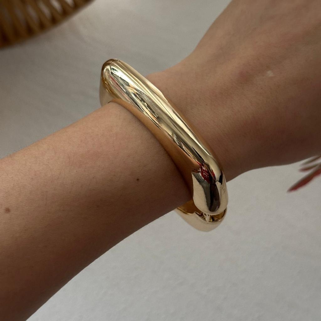 Vintage Wide Cuff Bangles Hip Hop Punk Hammered Texture Gold Color Geometric Metal Spring Bangles For Women Bracelets Men Jewelr
