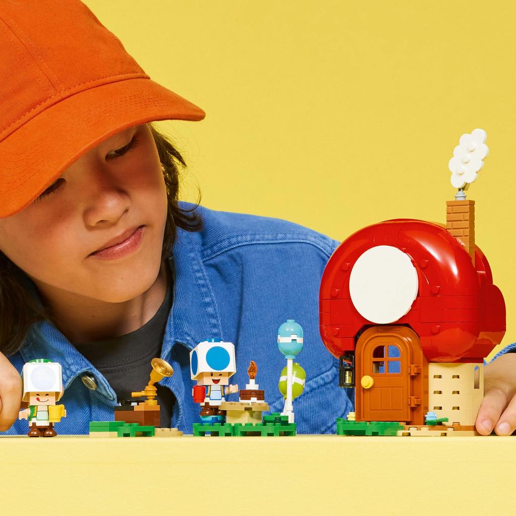 LEGO Super Mario Toad's House Home Party Toy - Birthday Present, Building Blocks, Boys, Girls, Children Ages 7, 8, 9, Elementary School, Mario Goods,