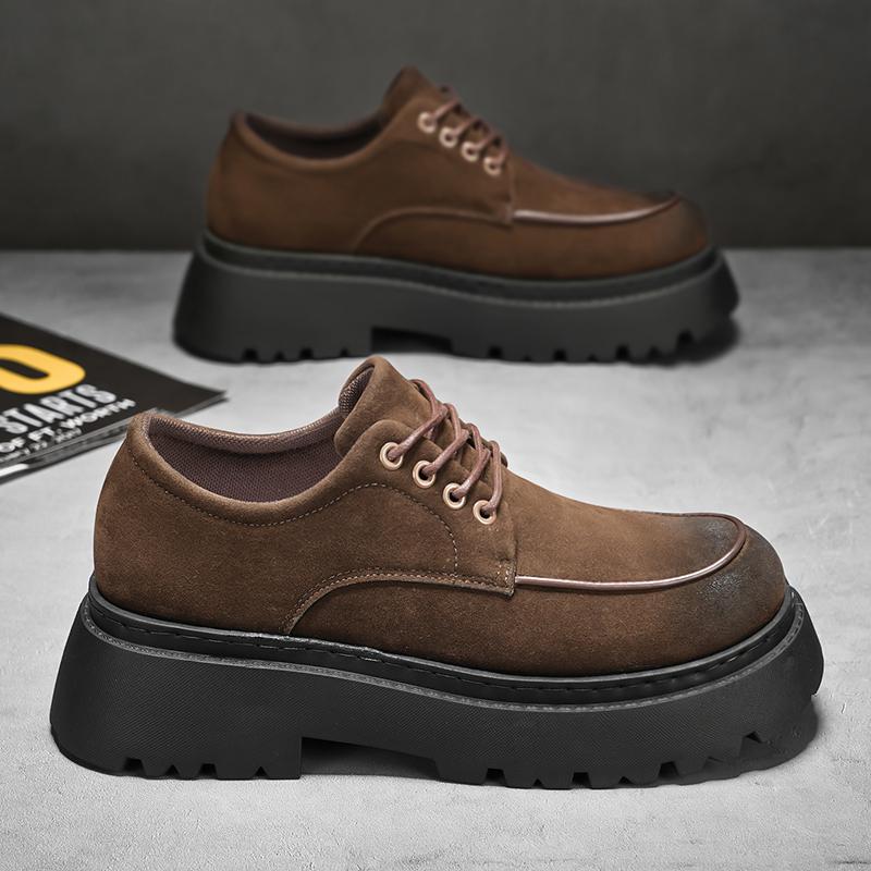 Fritidsskor med snörning i mocka för män Tjock sula Velourloafers Märkesdesign Rund tå Plattformsula i Svart Brun Anti-halkskor