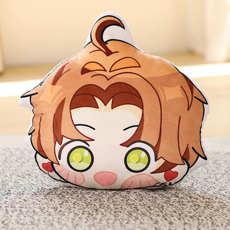 Xiao Yi Pillow & Qi Sili Pendant: Charlie Su & Lu Chen Plush Toys