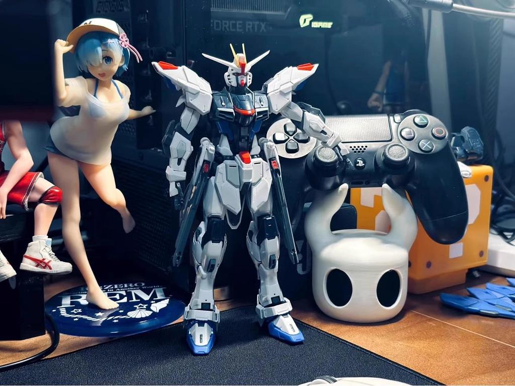 Hollow Knight 3D Printed Controller Stand for PS5/Xbox - Desktop Display and Storage Ornament