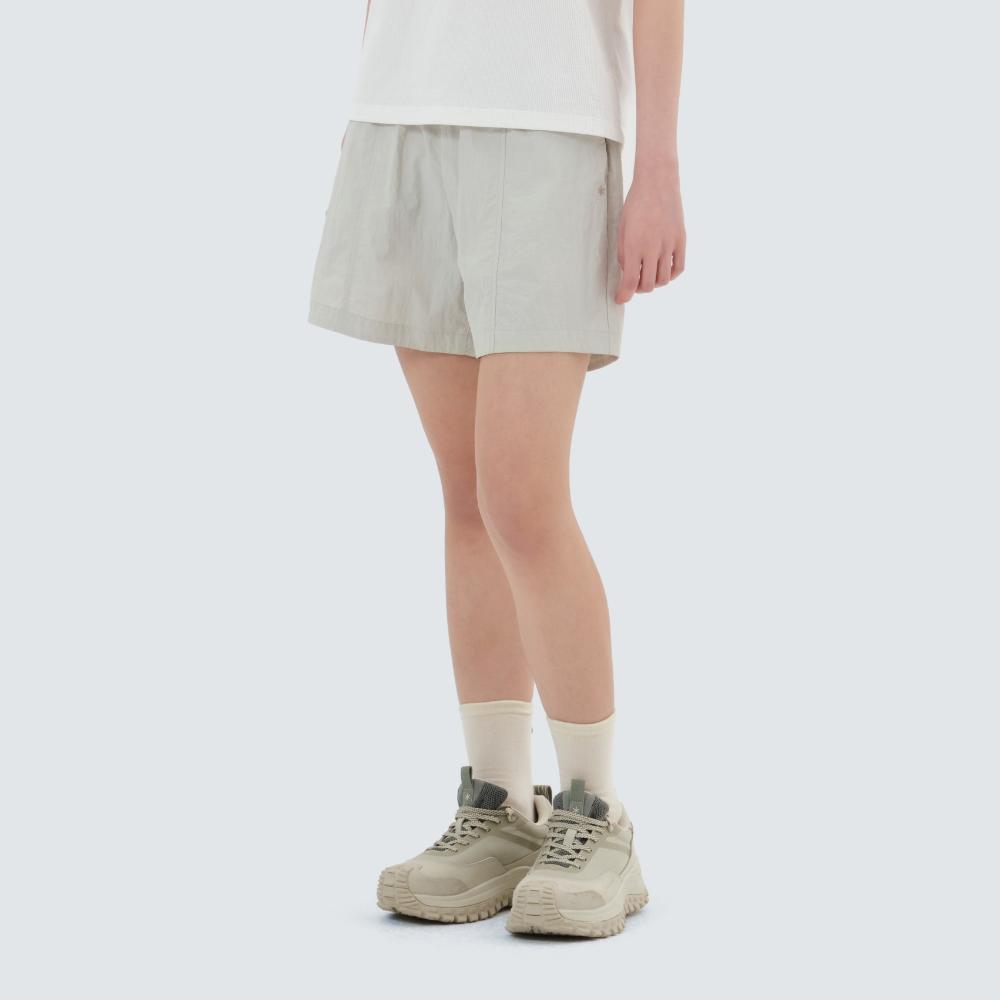 [Snowpeak] Taslan Women s Mid-Thigh Shorts Light Beige (S25MWLHP63) 65