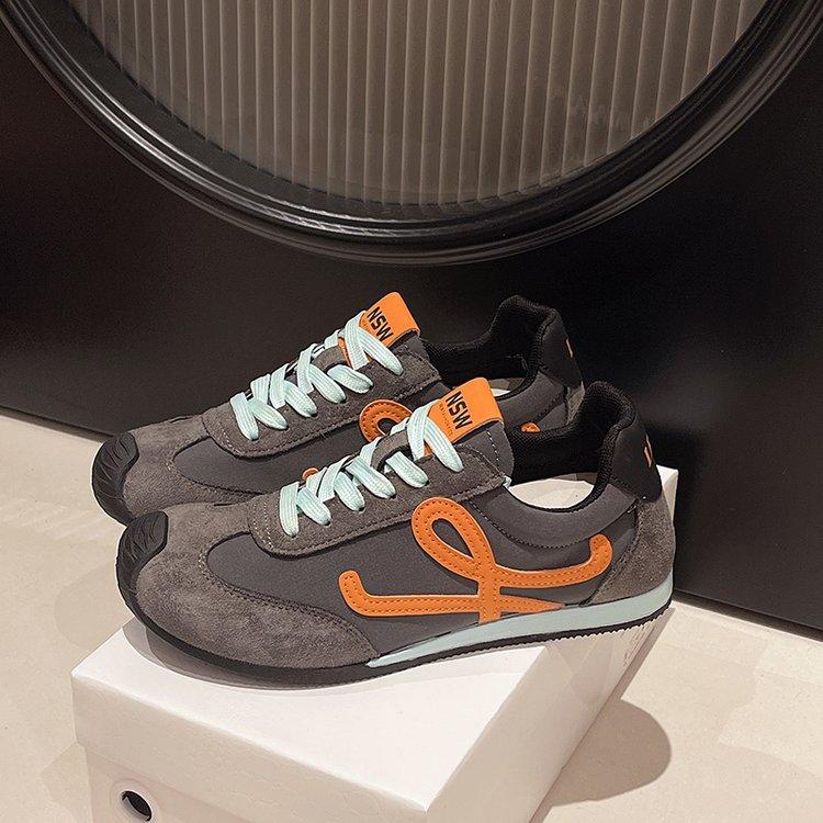 2.5 inner height increase German training shoes for women in the autumn of 2025, the explosion will increase the height of retro versatile casual 