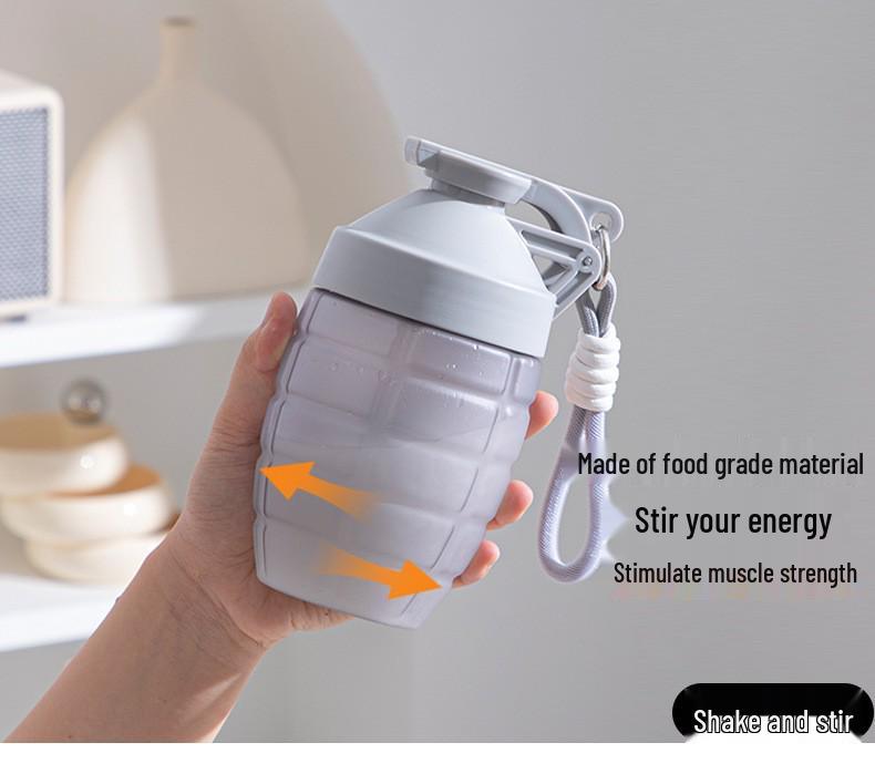 Summer Pineapple Sports Water Bottle – Large Capacity, Portable Student Kettle, Fitness Shaker, Smoothie Cup