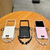 Funda de Teléfono Moda Diamante Estilo Pequeño Fragante Para Motorola Razr 50 60 70 Ultra 60Pro Evitar Pérdida Pulsera Proteger Cubierta Trasera