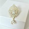 Chic Vintage Crystal Brooch Gold Silver Color Delicate Lapel Pin for Women Date Outfit Wedding Banquet Dress Matching