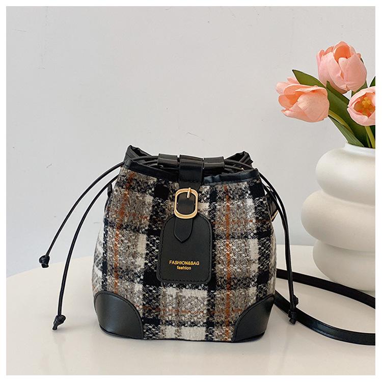 Trendy 2023 Women's Versatile Retro Crossbody Bucket Bag