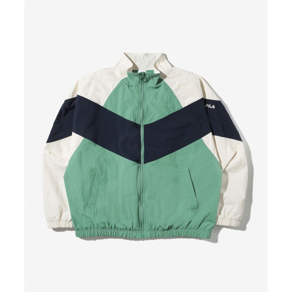 

Легкая куртка FILA V в сочетании цветов FE2JKE5102XSGR