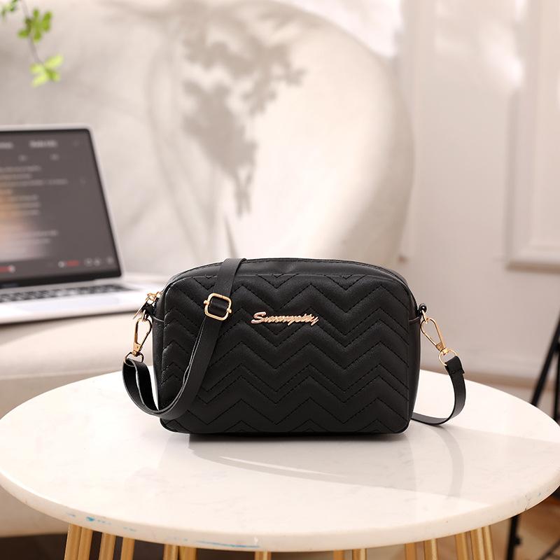 Trend small bag New fashion wave embroidered women's bag Casual small square bag One shoulder messenger bag Mobile phone bag